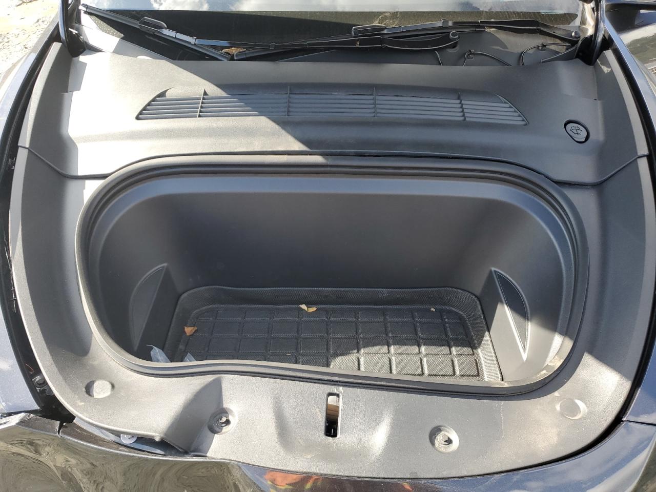 2024 TESLA MODEL Y  VIN:7SAYGDED6RF091911