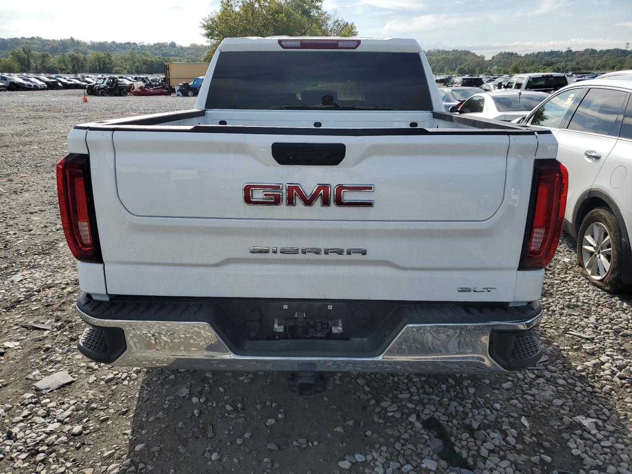 2022 GMC SIERRA K1500 SLT VIN:3GTUUDED6NG632531