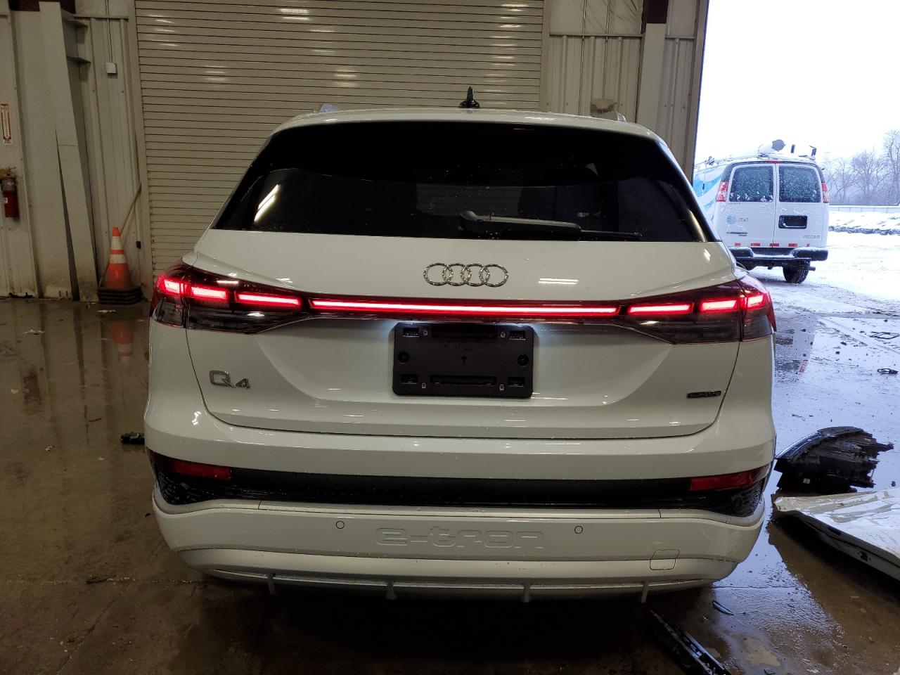 2024 AUDI Q4 E-TRON PREMIUM VIN:WA1KUBFZ9RP053762