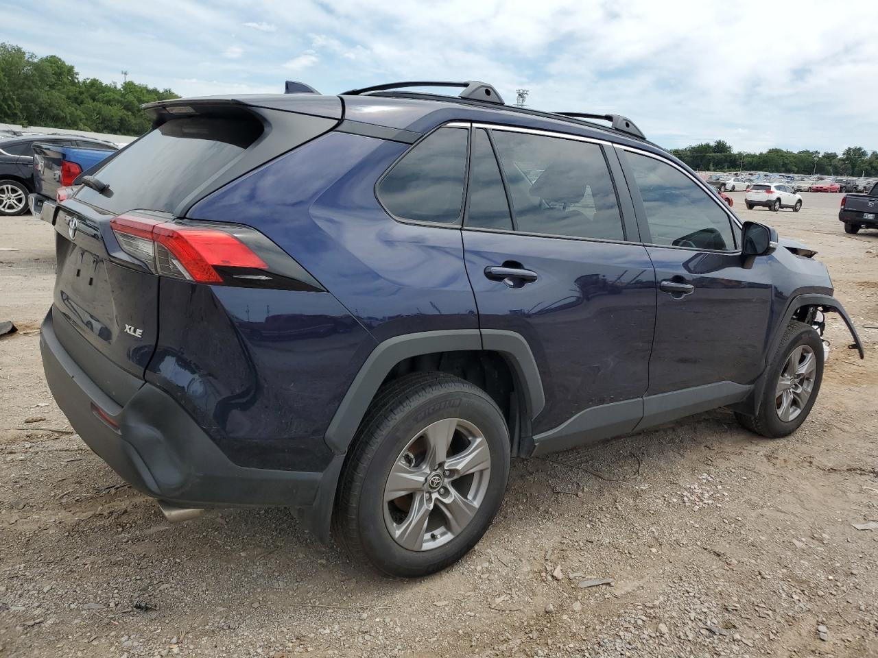2023 TOYOTA RAV4 XLE VIN:2T3W1RFV4PW295320