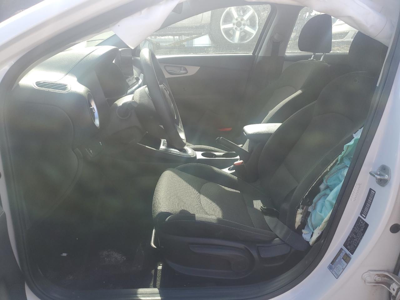 2022 KIA FORTE FE VIN:3KPF24ADXNE487686