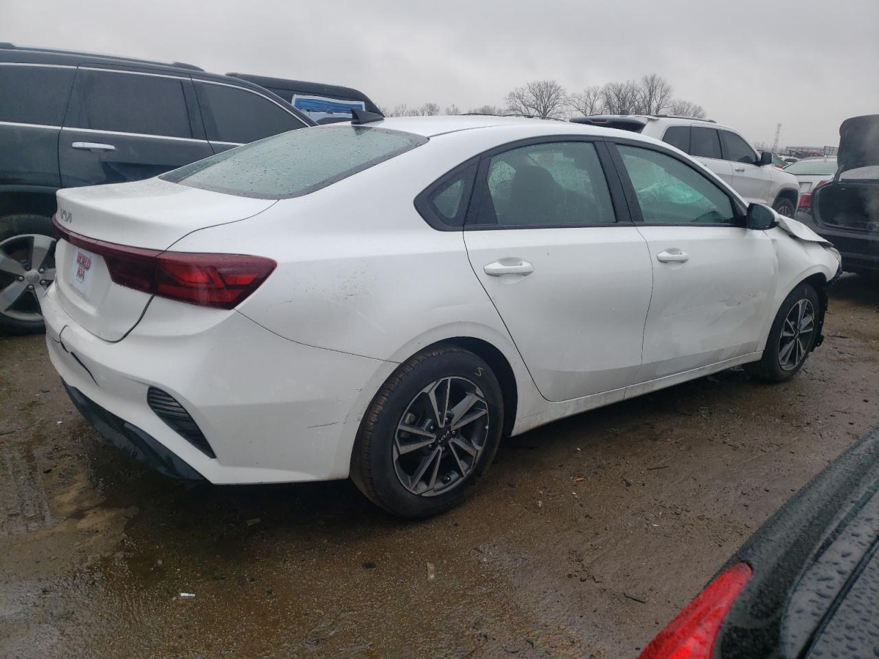 2022 KIA FORTE FE VIN:3KPF24AD4NE503039