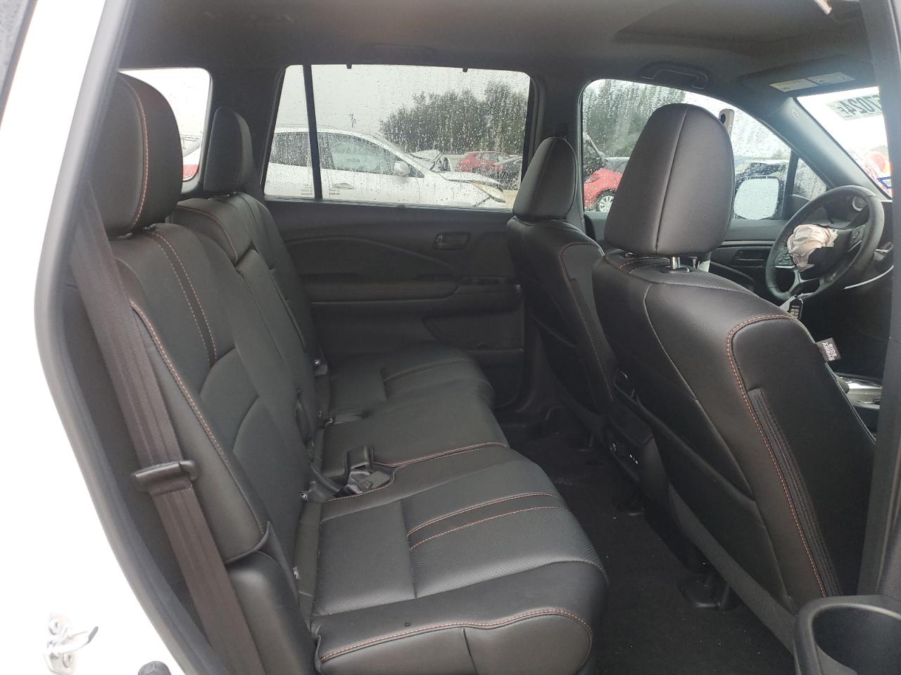 2024 HONDA PASSPORT TRAIL SPORT VIN:5FNYF8H68RB013750