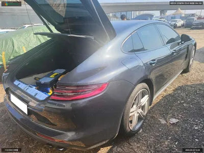 2017 Porsche Panamera WP0AA2A7XHL100772 VIN:WP0AA2A7XHL100772