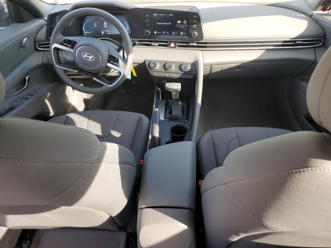 2024 HYUNDAI ELANTRA SE VIN:KMHLL4DG9RU777460