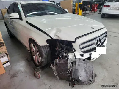 2018 Mercedes-Benz E 200 WDDZF4CB8JA441791 VIN:WDDZF4CB8JA441791