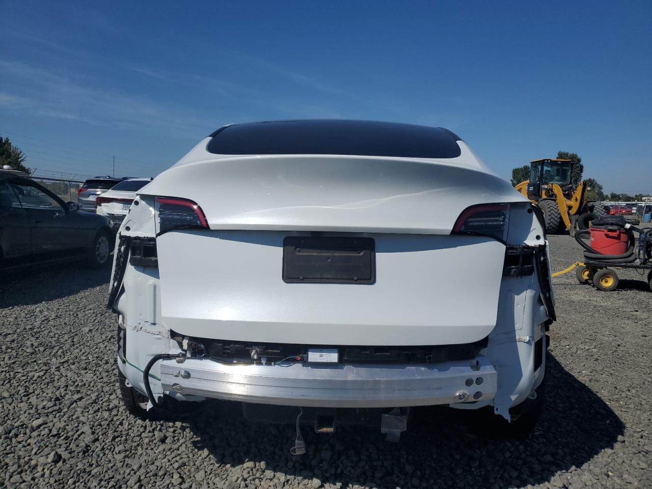 2023 TESLA MODEL Y  VIN:7SAYGDEE1PF812593