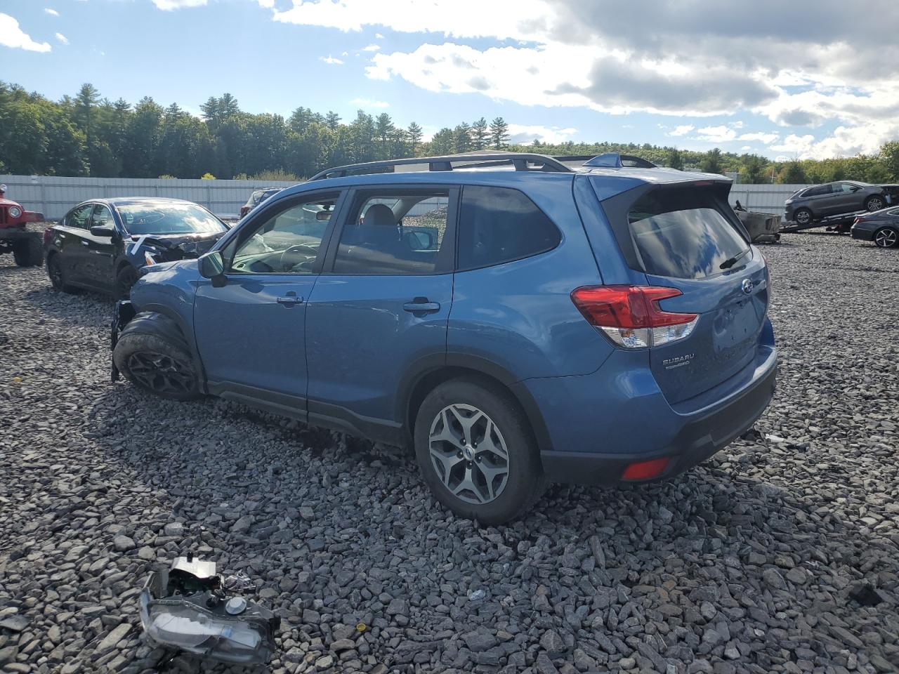 2023 SUBARU FORESTER PREMIUM VIN:JF2SKAEC1PH459692