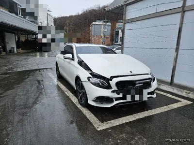 2017 Mercedes-Benz E 200 VIN: