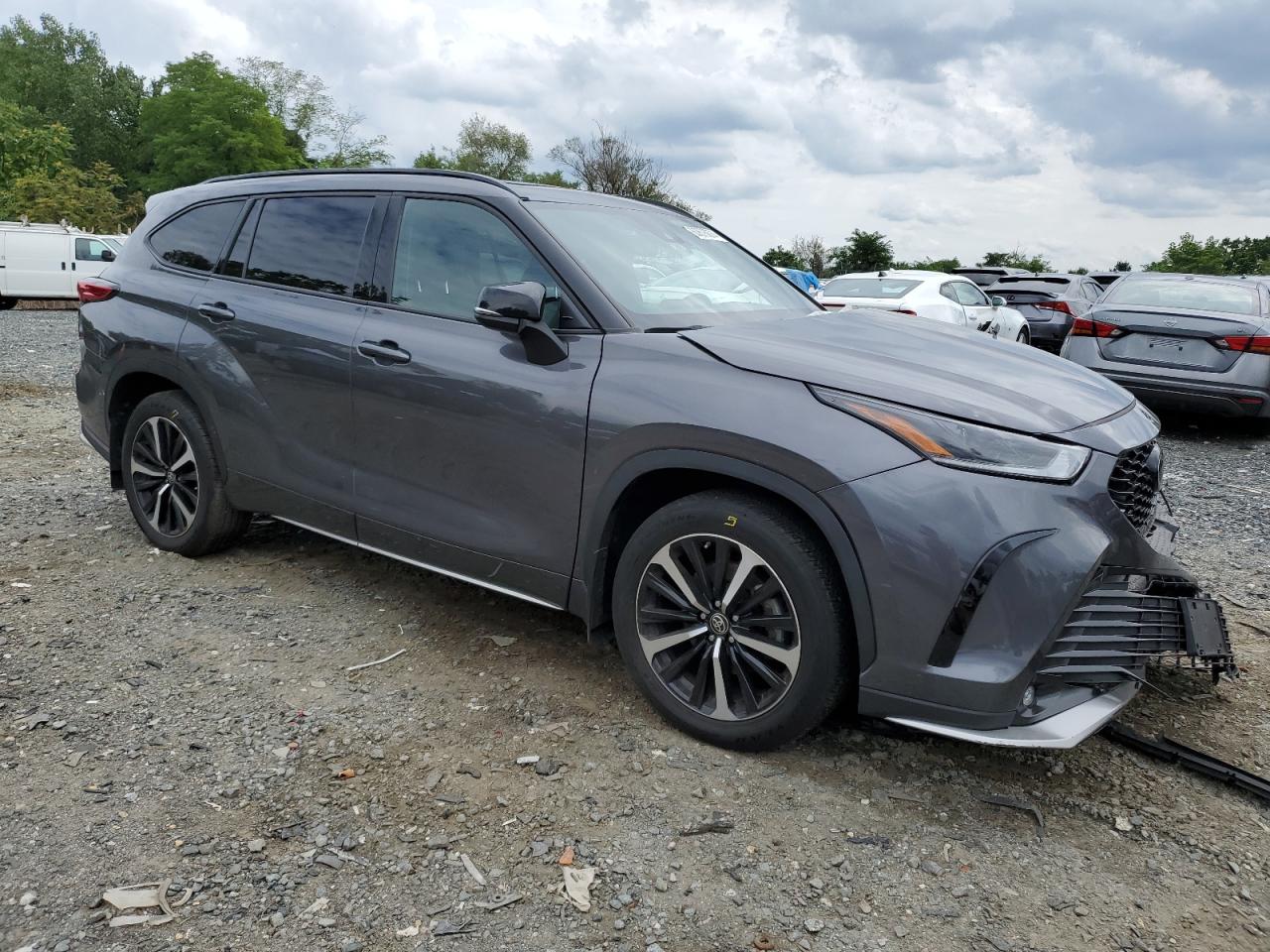 2022 TOYOTA HIGHLANDER XSE VIN:5TDLZRBH8NS238743