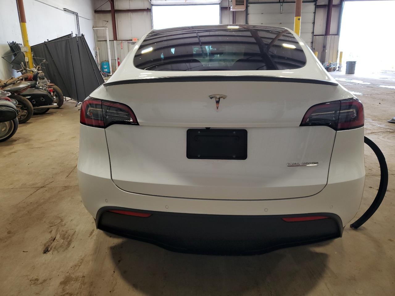 2022 TESLA MODEL Y  VIN:7SAYGDEF1NF521436