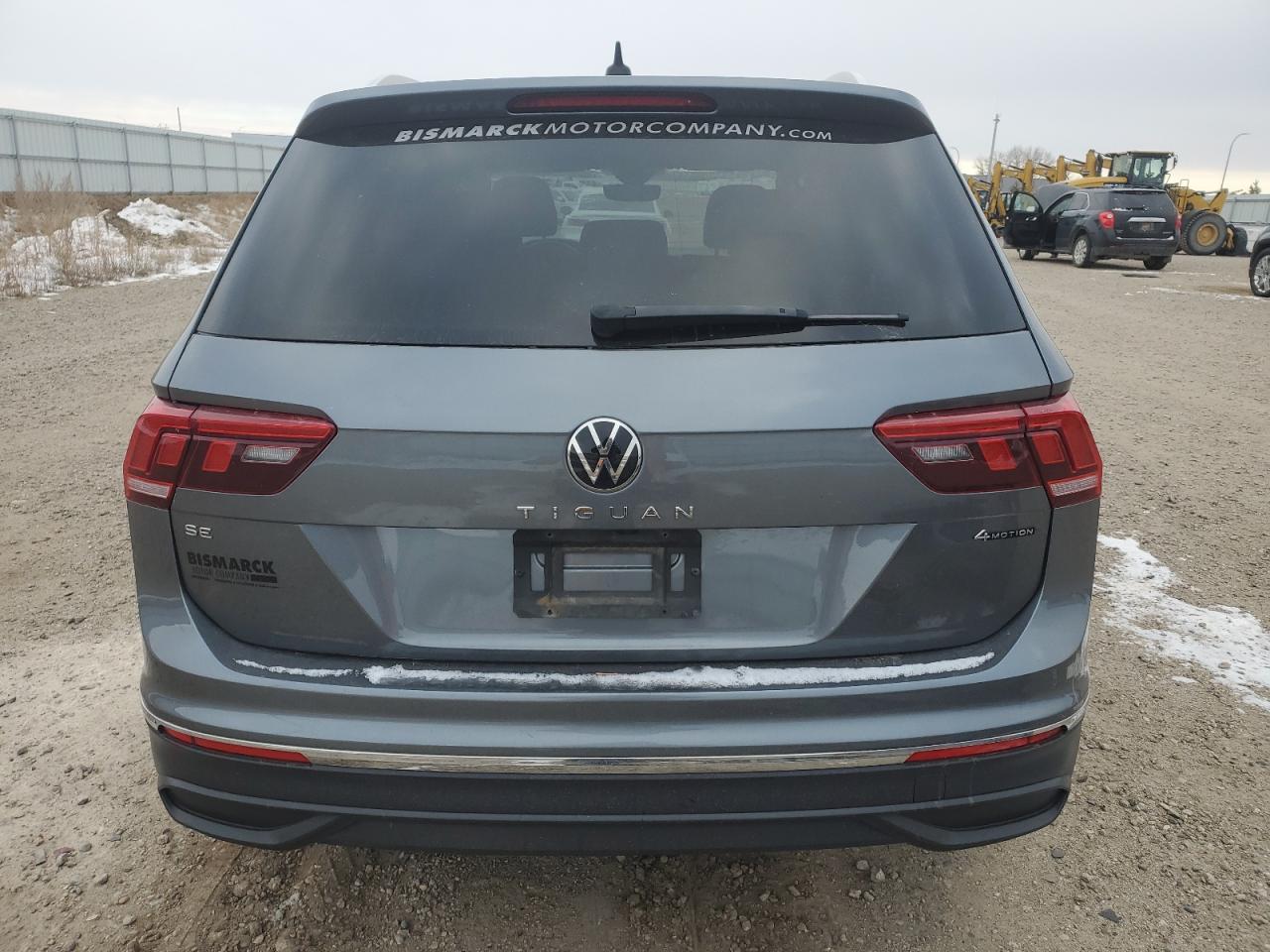 2022 VOLKSWAGEN TIGUAN SE VIN:3VV2B7AX3NM017677