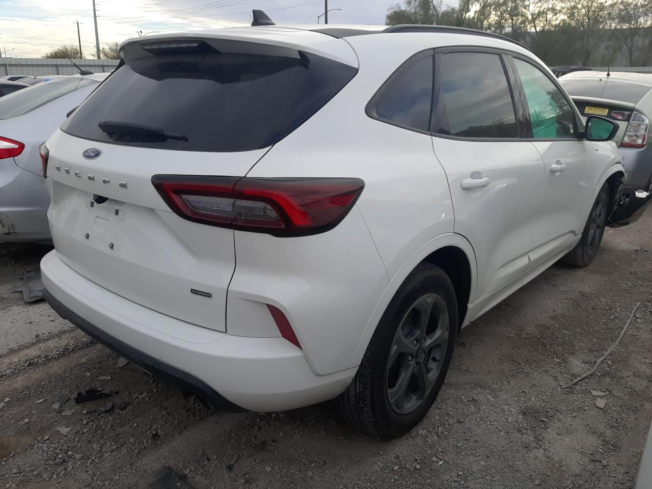 2024 FORD ESCAPE ST LINE VIN:1FMCU0MZ8RUA10870