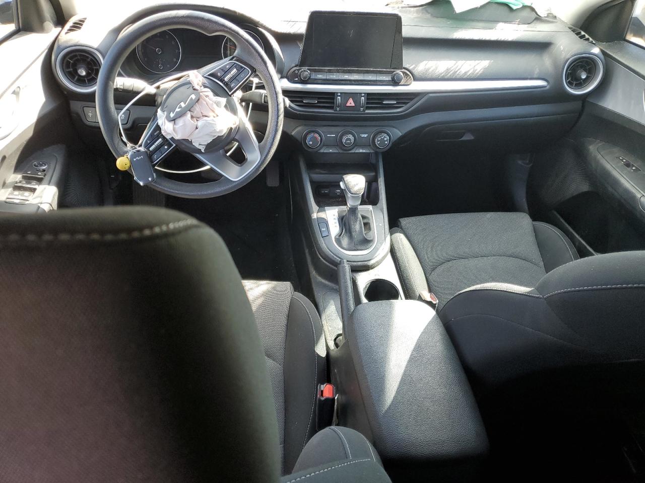2023 KIA FORTE LX VIN:3KPF24AD8PE630816