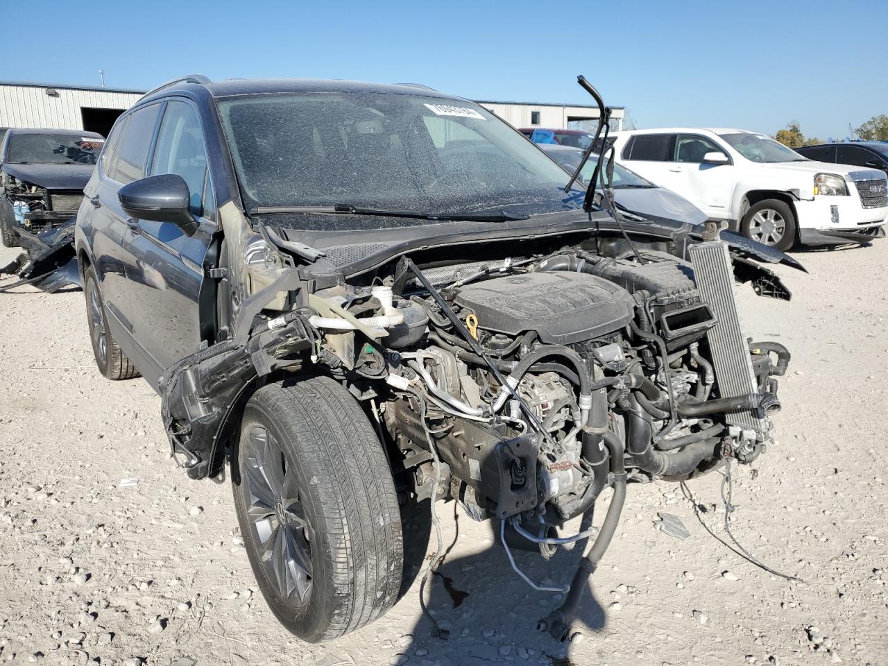 2022 VOLKSWAGEN TIGUAN SE VIN:3VV2B7AX1NM047020