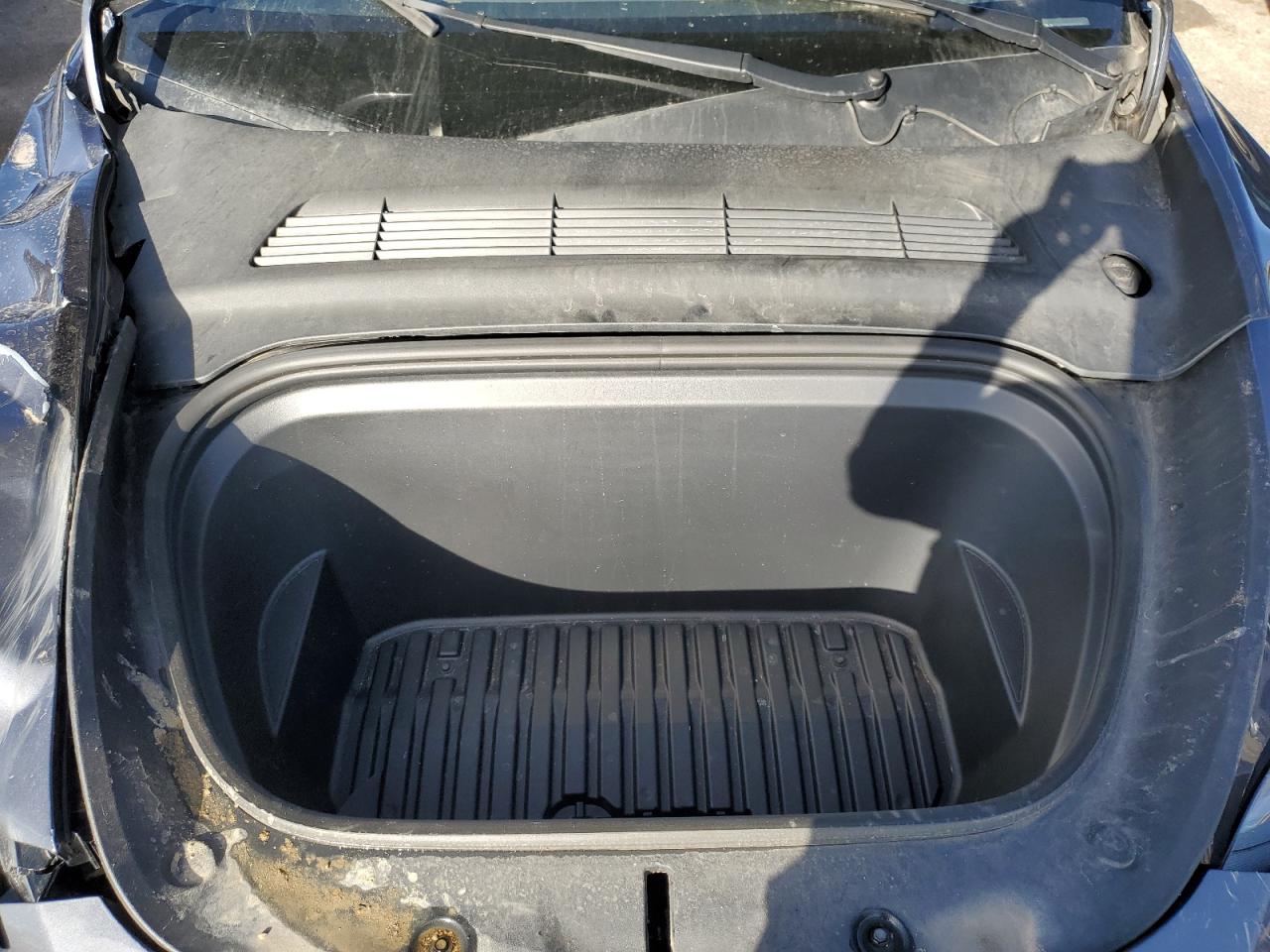 2022 TESLA MODEL Y  VIN:7SAYGDEF0NF452111