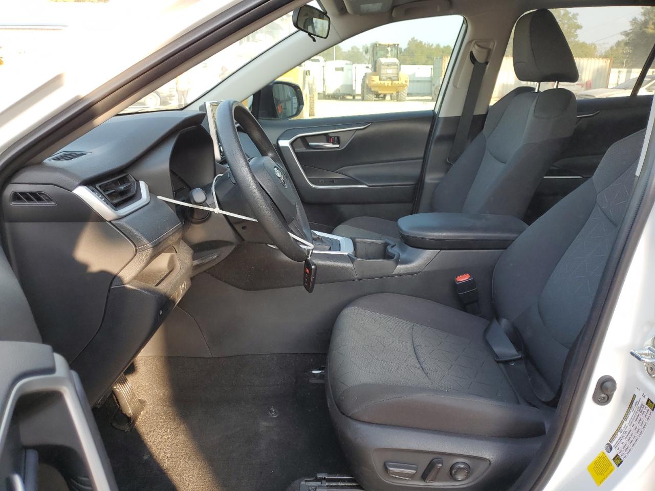 2023 TOYOTA RAV4 XLE VIN:2T3W1RFV9PC248205