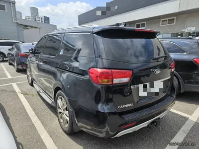 2017 Kia Carnival VIN: