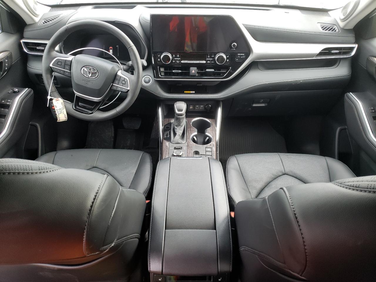 2024 TOYOTA HIGHLANDER LE VIN:5TDKDRBH4RS570551
