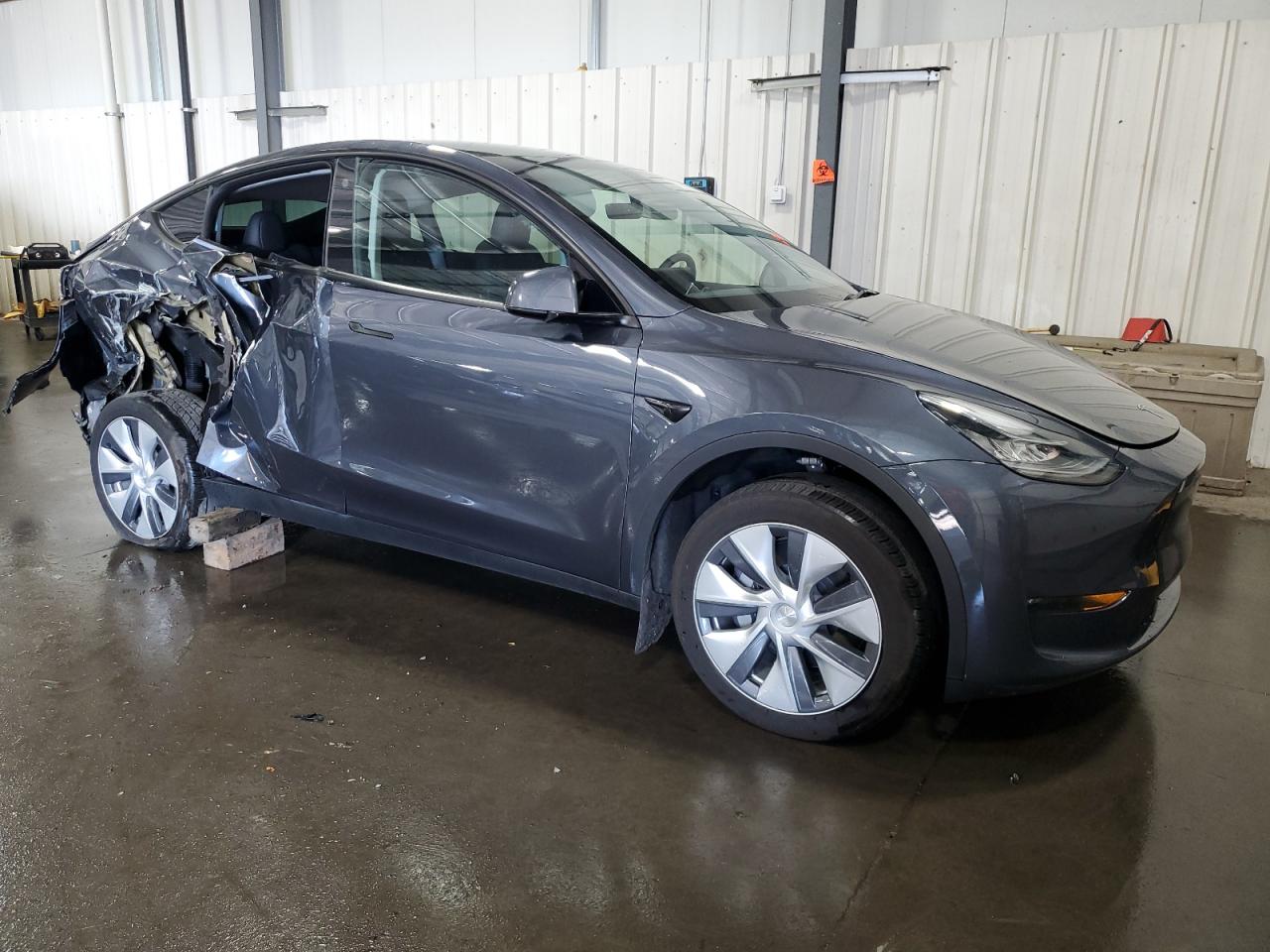 2023 TESLA MODEL Y  VIN:7SAYGDEE5PA067070