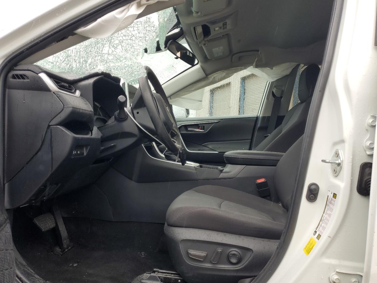 2024 TOYOTA RAV4 XLE VIN:2T3W1RFV4RC272074