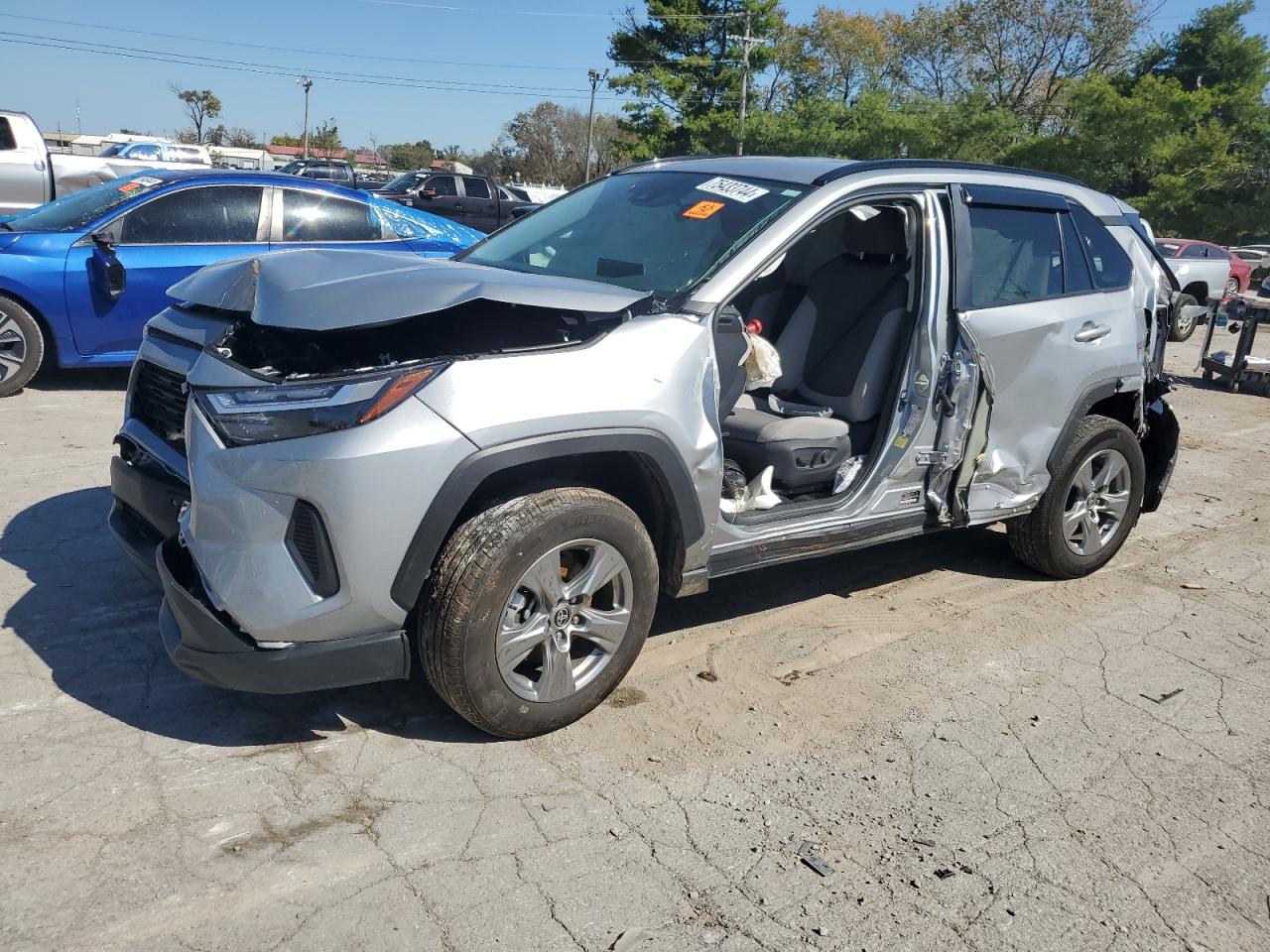 2024 TOYOTA RAV4 XLE VIN:2T3P1RFV6RW426240