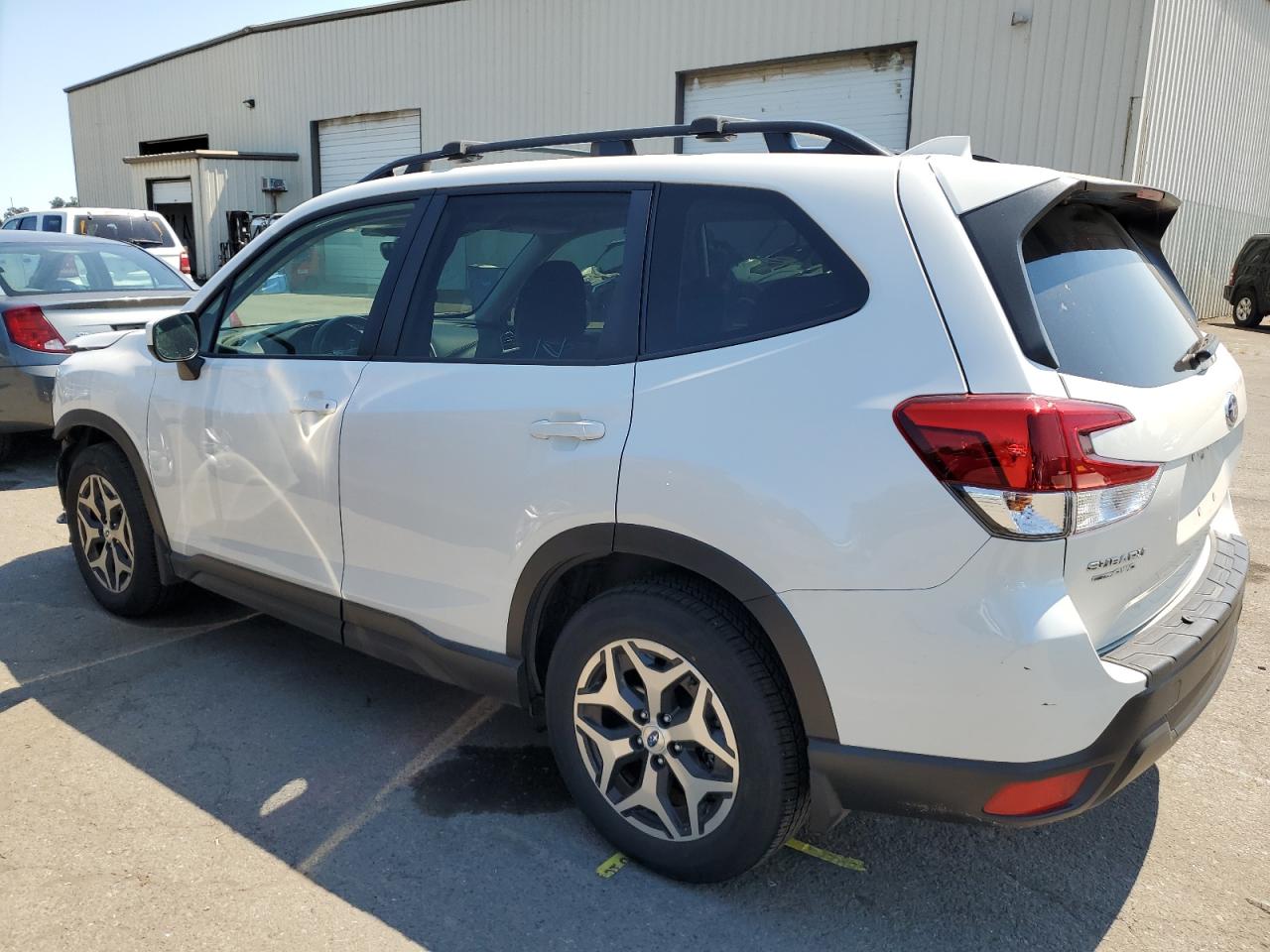 2022 SUBARU FORESTER PREMIUM VIN:JF2SKAEC1NH490812