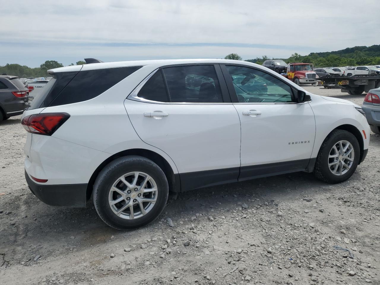 2022 CHEVROLET EQUINOX LT VIN:3GNAXKEV1NL164746