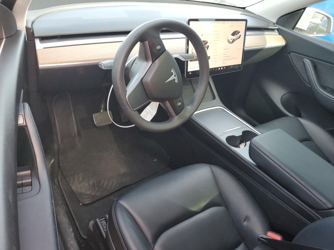 2022 TESLA MODEL Y  VIN:7SAYGDEE9NF411550