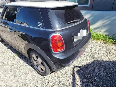 2018 MINI Cooper VIN: