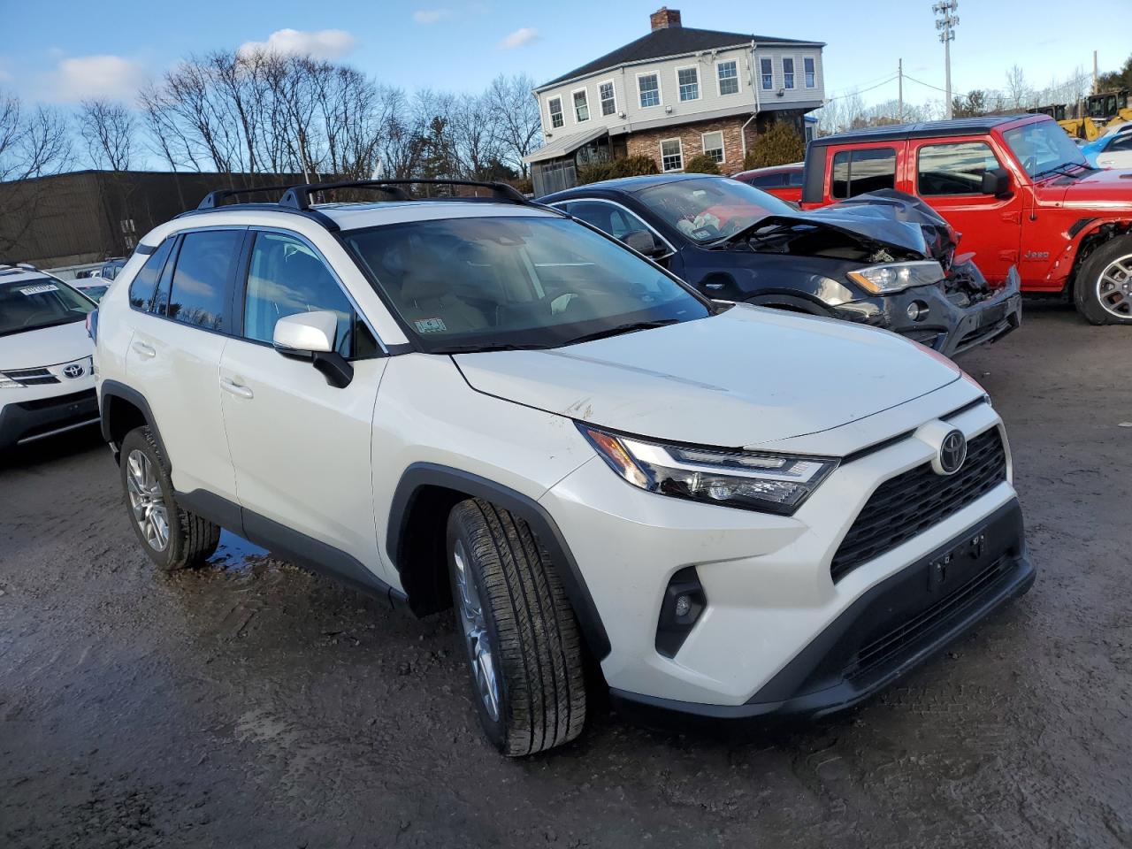 2023 TOYOTA RAV4 XLE PREMIUM VIN:2T3A1RFVXPW372332