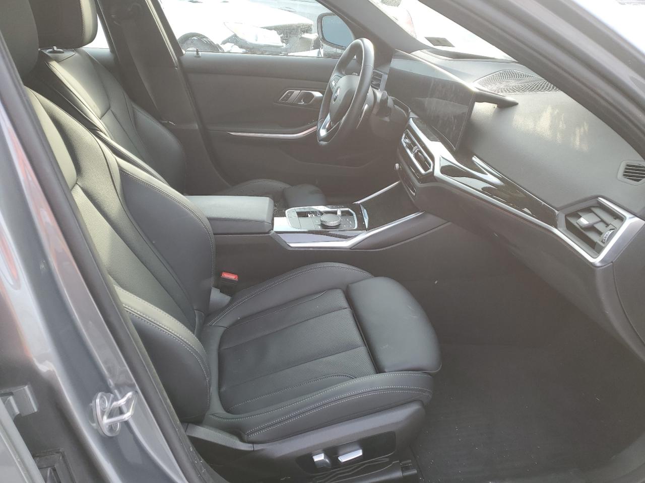 2023 BMW 330XI  VIN:3MW89FF04P8D24049