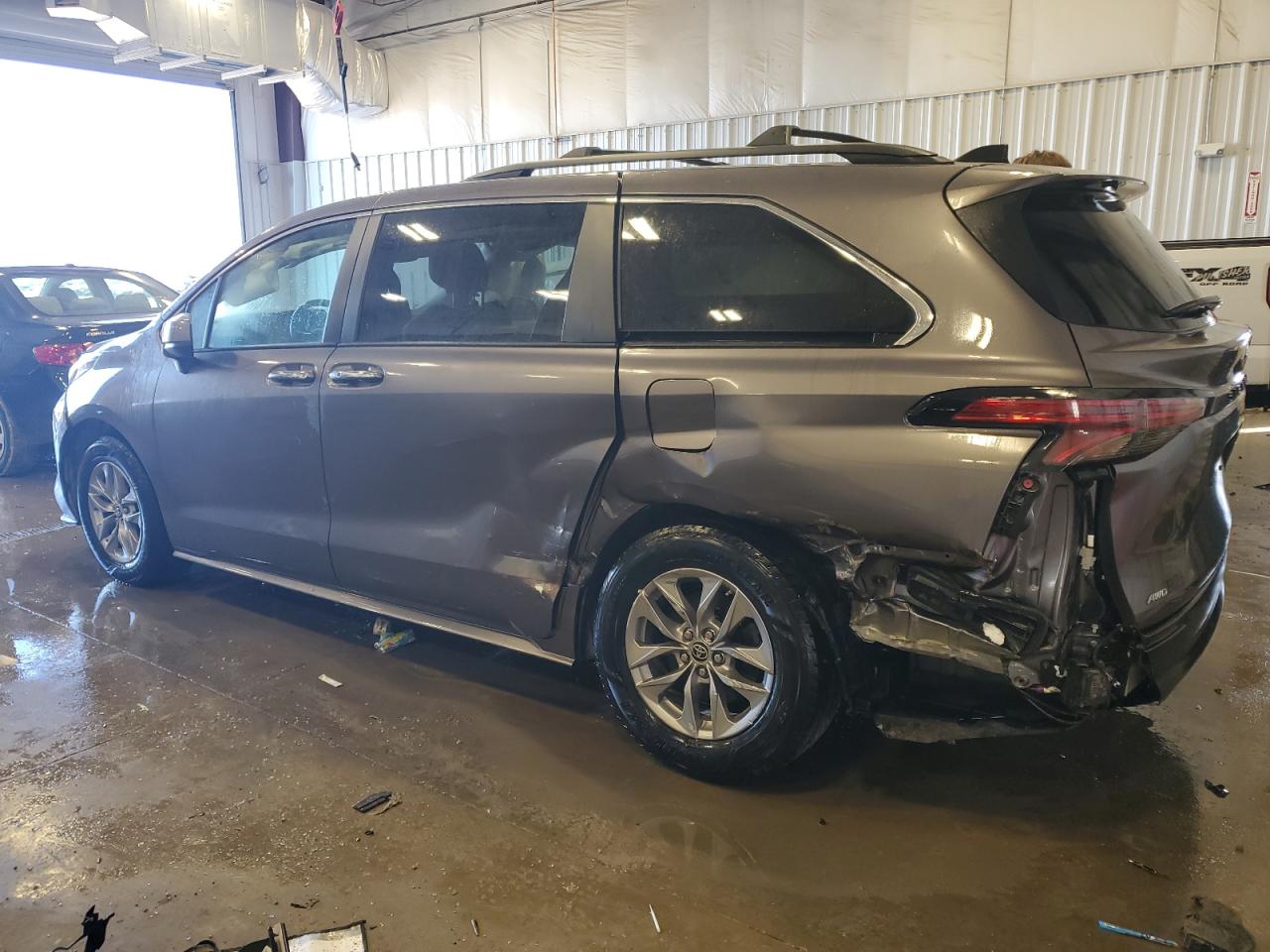 2022 TOYOTA SIENNA XLE VIN:5TDYSKFC6NS043806