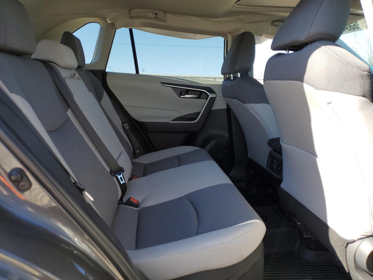 2024 TOYOTA RAV4 XLE VIN:2T3RWRFV5RW196846