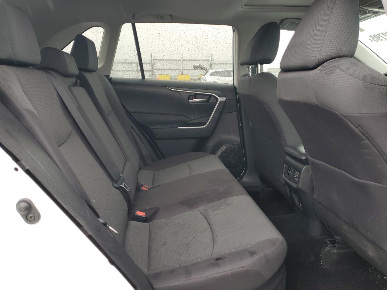 2024 TOYOTA RAV4 XLE VIN:2T3RWRFV9RW209808
