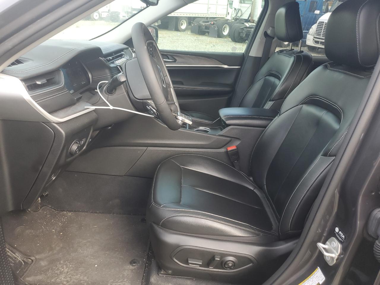 2023 JEEP GRAND CHEROKEE LIMITED VIN:1C4RJGBG8PC663333