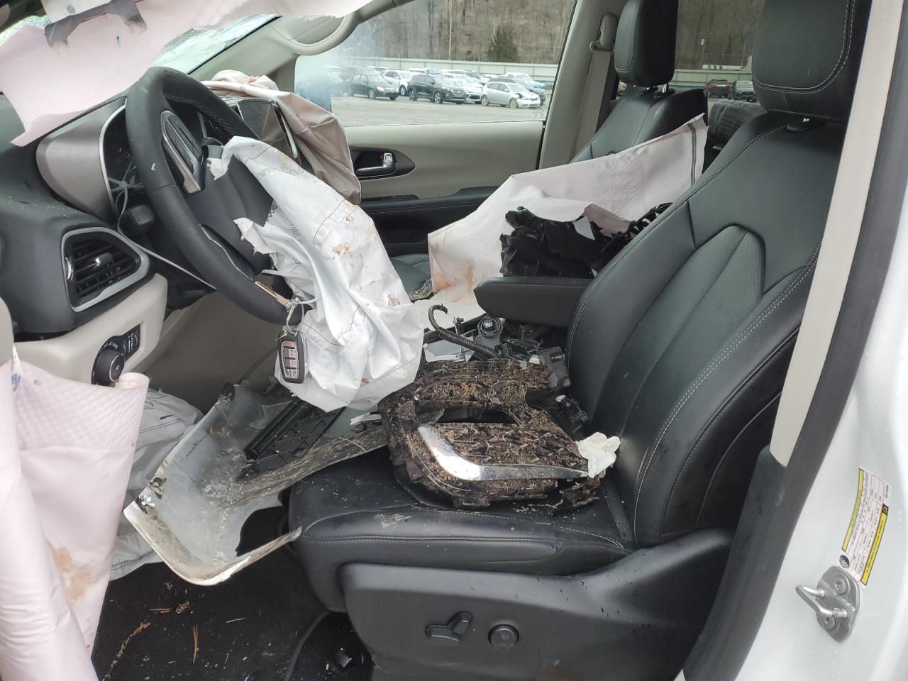 2024 CHRYSLER PACIFICA TOURING L VIN:2C4RC1BG9RR116556