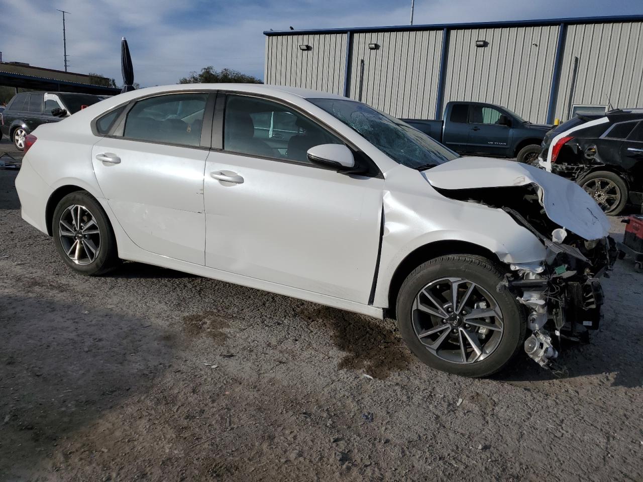 2023 KIA FORTE LX VIN:3KPF24AD4PE608845