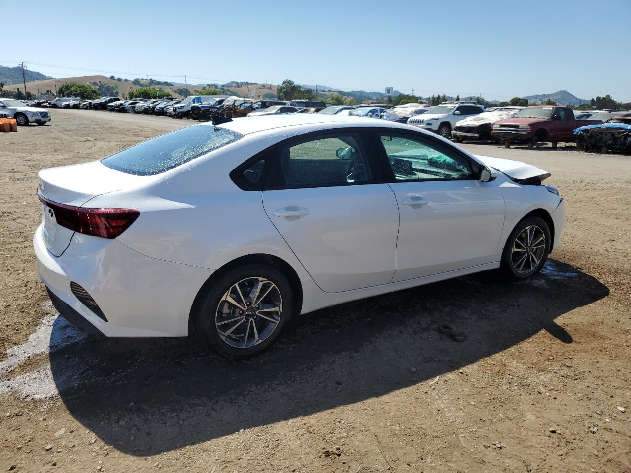 2023 KIA FORTE LX VIN:3KPF24AD9PE554295