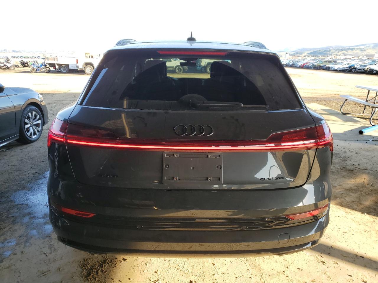 2023 AUDI E-TRON PREMIUM PLUS VIN:WA1LABGE2PB003689