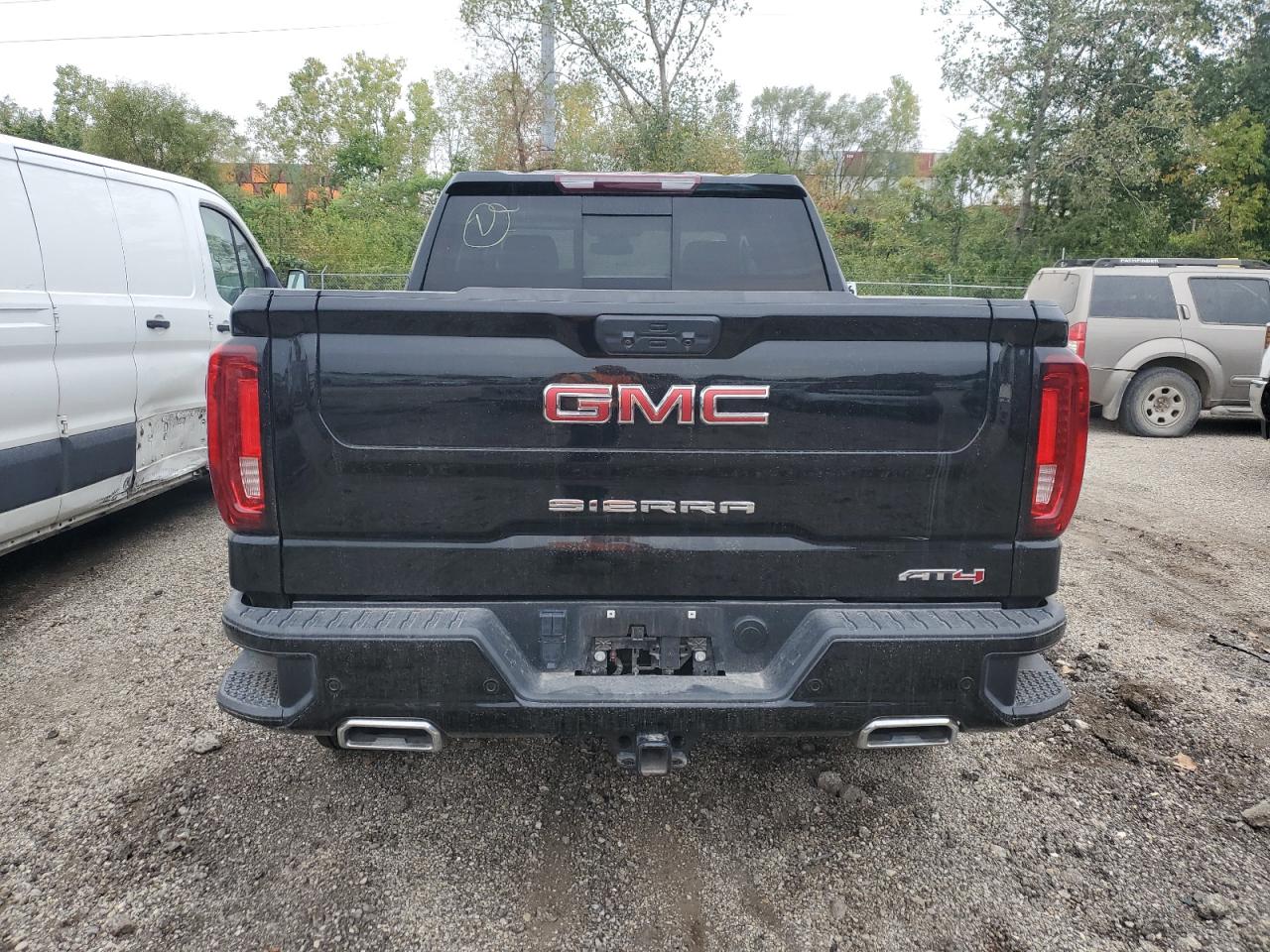 2022 GMC SIERRA K1500 AT4 VIN:3GTUUEET7NG642160