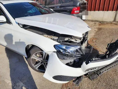 2019 Mercedes-Benz E 220 VIN: