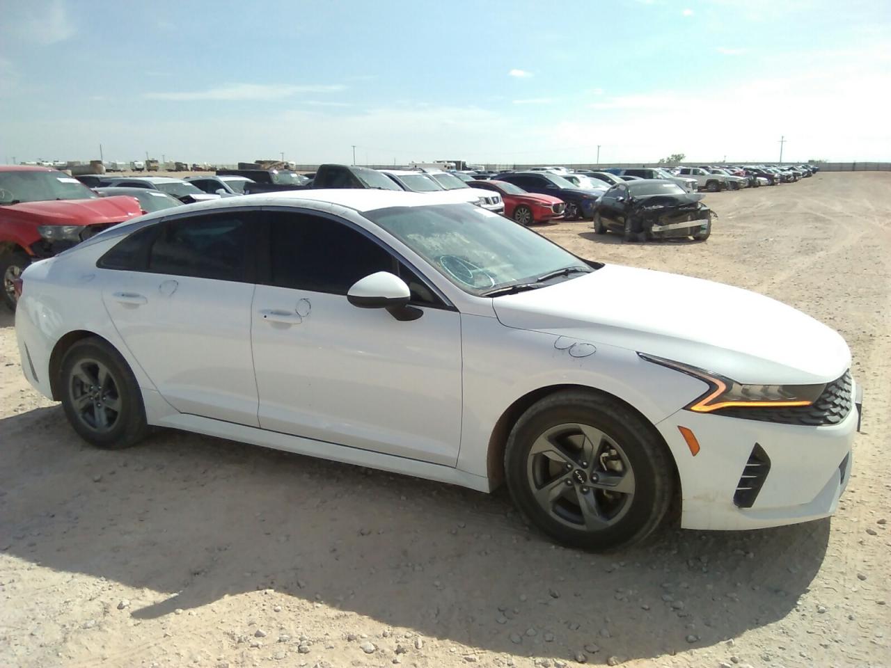 2022 KIA K5 LXS VIN:5XXG14J20NG093420