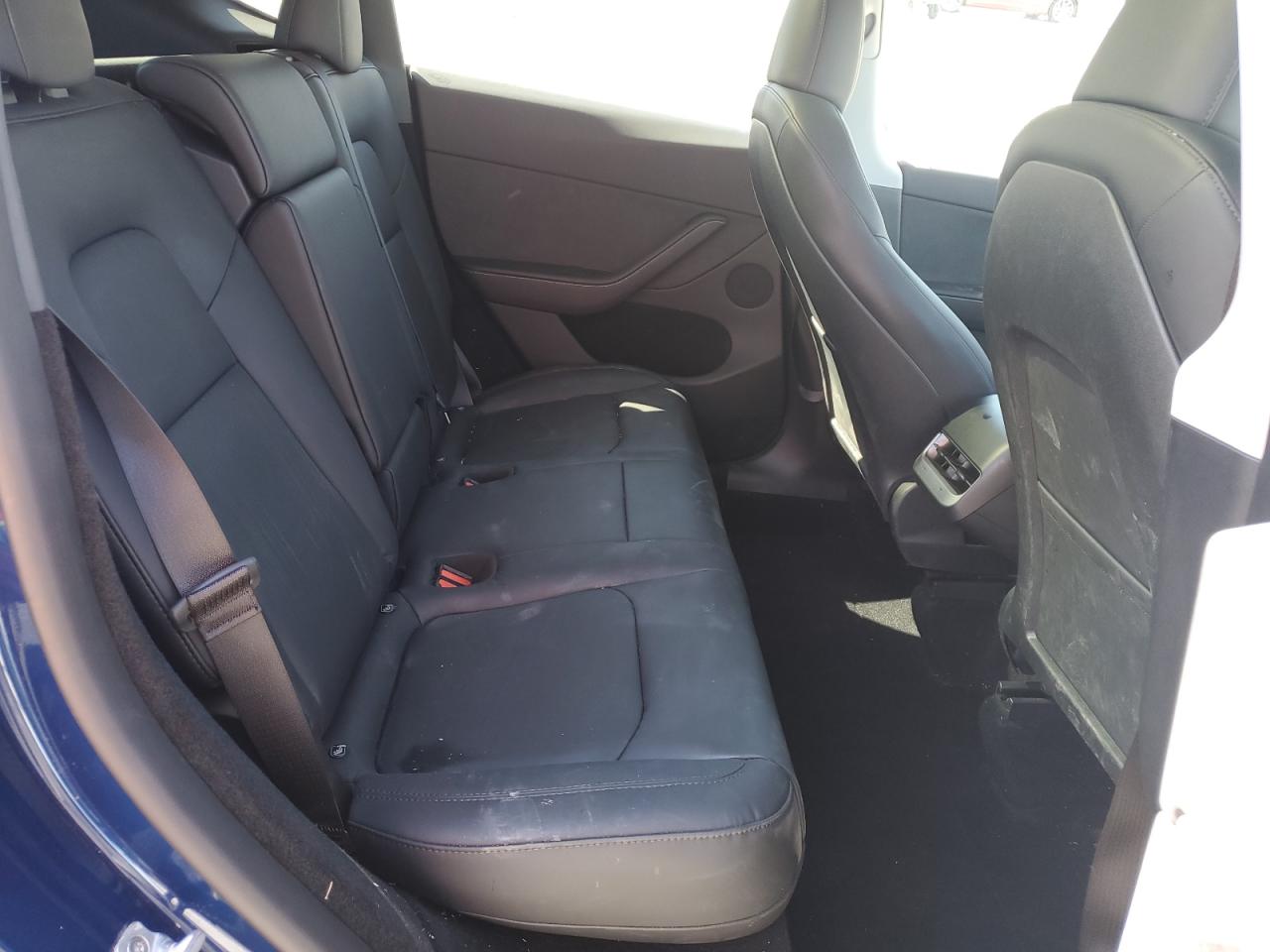 2024 TESLA MODEL Y  VIN:7SAYGDEE2RA295983