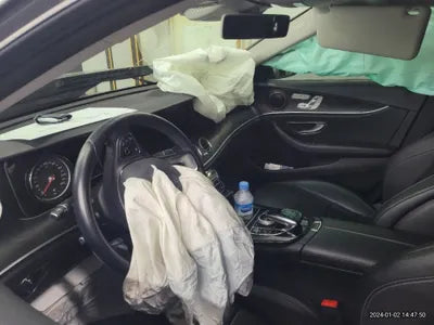 2016 Mercedes-Benz E 220 VIN: