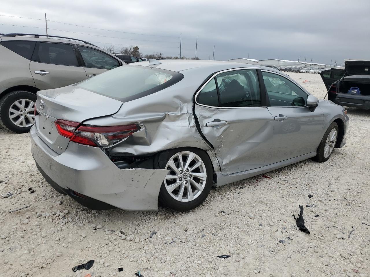 2024 TOYOTA CAMRY LE VIN:4T1C11AK6RU217571