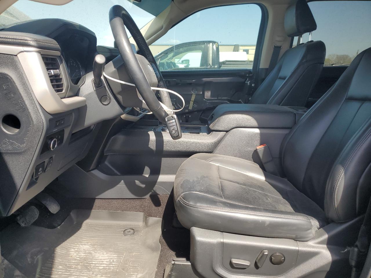 2023 FORD EXPEDITION XLT VIN:1FMJU1H82PEA43174