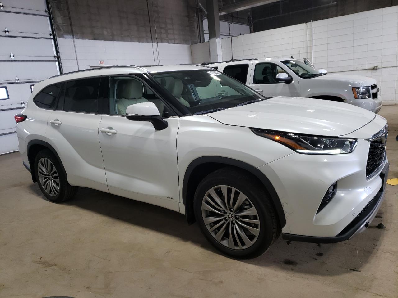 2022 TOYOTA HIGHLANDER HYBRID PLATINUM VIN:5TDEBRCH9NS70980