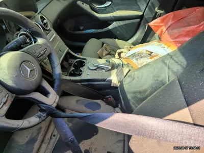 2019 Mercedes-Benz C 200 VIN: