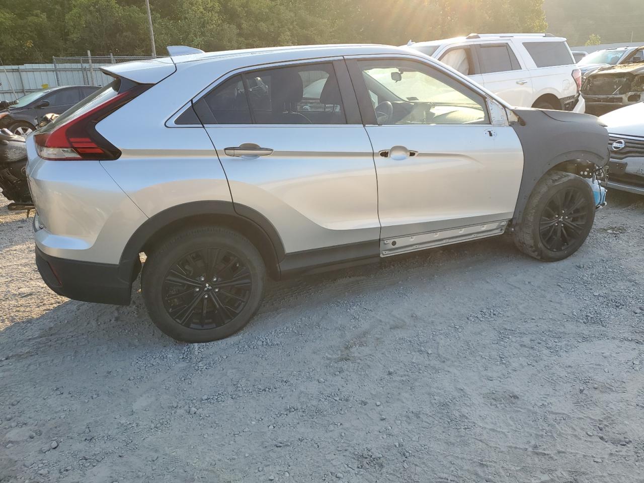 2022 MITSUBISHI ECLIPSE CROSS LE VIN:JA4ATVAA8NZ059388